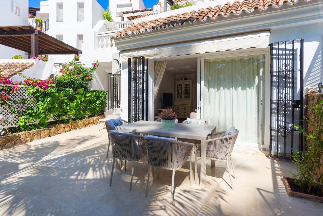 Elviria Playa White Pearl Beach Marbella Exterior photo